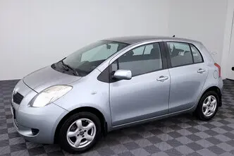 Toyota Yaris, 1.4, 66 kW, дизель, механическая, передний привод