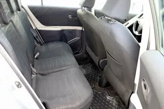 Toyota Yaris, 1.4, 66 kW, дизель, механическая, передний привод