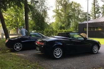 Alfa Romeo Spider, 1.8, 107 kW, бензин, механическая, передний привод