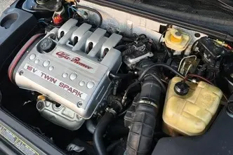 Alfa Romeo Spider, 1.8, 107 kW, бензин, механическая, передний привод