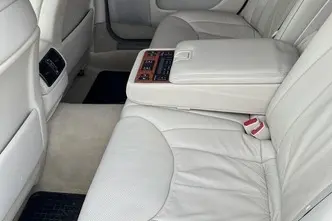 Lexus LS 430, 4.3, 207 kW, petrol, automatic, rear-wheel drive