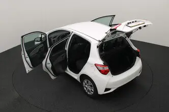 Toyota Yaris, 1.5, 54 kW, hybrid, automatic, front-wheel drive