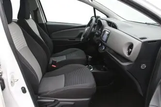 Toyota Yaris, 1.5, 54 kW, hybrid, automatic, front-wheel drive