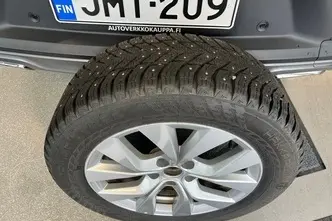 Renault Arkana, 1.6, 105 kW, гибрид, автомат, передний привод