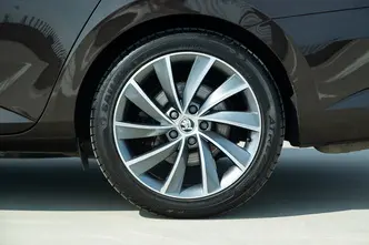 Škoda Superb, 2.0, 140 kW, diisel, automaat, nelikvedu