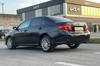 Toyota Corolla, 1.4, 71 kW, бензин, механическая, передний привод