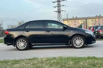 Toyota Corolla, 1.4, 71 kW, бензин, механическая, передний привод