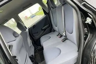Honda Jazz, 1.3, 61 kW, бензин, механическая, передний привод