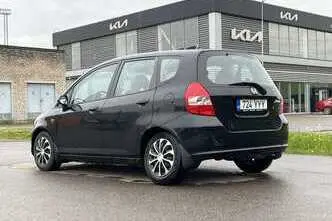 Honda Jazz, 1.3, 61 kW, бензин, механическая, передний привод