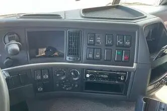 Volvo FM 330 4x2, 248 kW, diisel, automaat