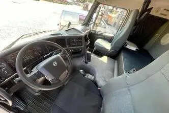 Volvo FM 330 4x2, 248 kW, diisel, automaat
