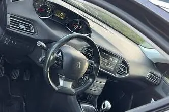 Peugeot 308, 1.2, 96 kW, petrol, manual, front-wheel drive