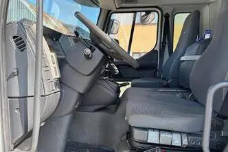 Volvo FL240 + CARRIER SUPRA 850, 181 kW, diisel, automaat