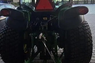 John Deere 4052R, 37.9 kW, diesel, automatic