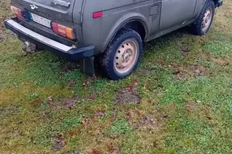 Lada Niva, 1.6, 59 kW, бензин, механическая, полный привод