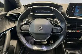 Peugeot 2008, 1.2, 96 kW, бензин, автомат, передний привод