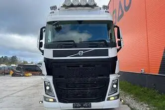 Volvo FH 16 750 8x4*4, 551 kW, diisel, automaat