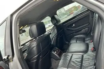 Audi A8, 3.7, 206 kW, бензин, автомат, полный привод