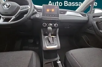 Renault Captur, 1.3, 103 kW, гибрид, автомат, передний привод