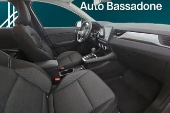 Renault Captur, 1.3, 103 kW, гибрид, автомат, передний привод