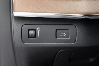 Volvo XC90, 2.0, 173 kW, diesel, automatic, four-wheel drive