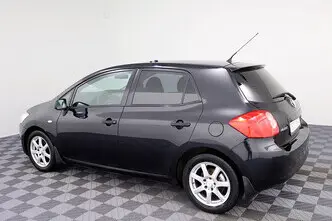 Toyota Auris, 1.4, 66 kW, дизель, механическая, передний привод