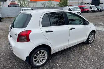 Toyota Yaris, 1.4, 66 kW, дизель, механическая, передний привод