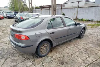 Renault Laguna, 1.6, 82 kW, petrol, manual, front-wheel drive
