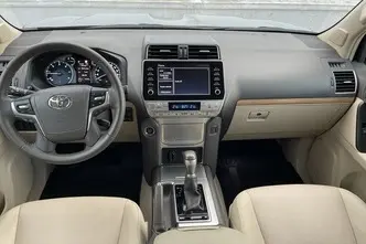 Toyota Land Cruiser, 2.8, 150 kW, дизель, автомат, полный привод