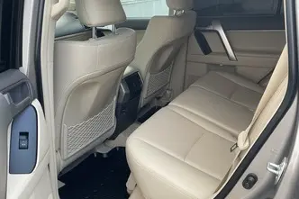 Toyota Land Cruiser, 2.8, 150 kW, дизель, автомат, полный привод