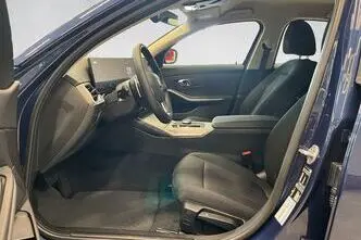 BMW 318, 115 kW, bensiin, automaat, tagavedu