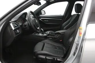 BMW 320, 2.0, 135 kW, бензин, автомат, задний привод
