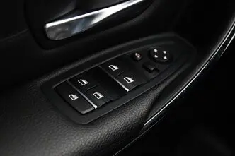 BMW 320, 2.0, 135 kW, бензин, автомат, задний привод