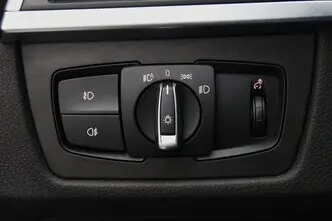BMW 320, 2.0, 135 kW, бензин, автомат, задний привод