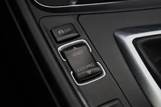 BMW 320, 2.0, 135 kW, бензин, автомат, задний привод
