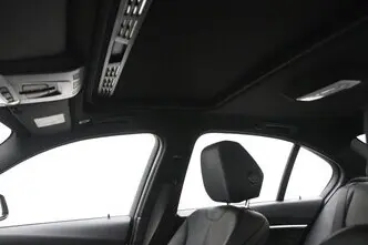 BMW 320, 2.0, 135 kW, бензин, автомат, задний привод
