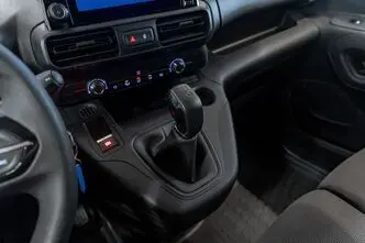 Peugeot Partner, 1.5, 56 kW, diesel, manual, front-wheel drive