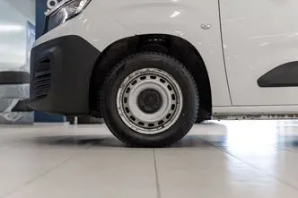 Peugeot Partner, 1.5, 56 kW, diesel, manual, front-wheel drive