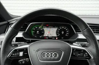 Audi e-tron, 371 kW, elekter, automaat, nelikvedu