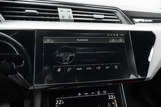 Audi e-tron, 371 kW, elekter, automaat, nelikvedu