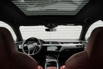 Audi e-tron, 371 kW, elekter, automaat, nelikvedu