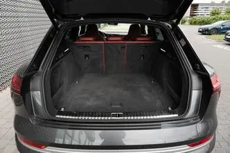Audi e-tron, 371 kW, elekter, automaat, nelikvedu