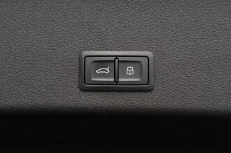 Audi e-tron, 371 kW, elekter, automaat, nelikvedu