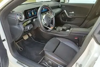 Mercedes-Benz CLA 180, 1.3, 100 kW, bensiin, automaat, esivedu