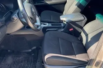 Toyota Hilux, 2.4, 110 kW, diisel, automaat, nelikvedu