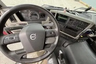 Volvo FM500, 375 kW, diesel, automatic