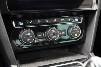 Volkswagen Passat, 2.0, 140 kW, petrol, automatic, front-wheel drive