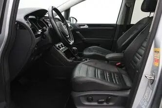 Volkswagen Touran, 1.5, 110 kW, bensiin, automaat, esivedu