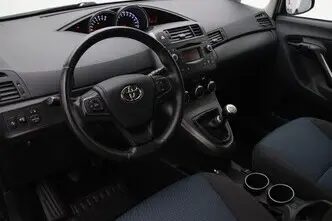 Toyota Verso, 1.6, 97 kW, petrol, manual, front-wheel drive
