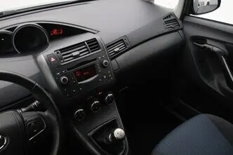 Toyota Verso, 1.6, 97 kW, petrol, manual, front-wheel drive